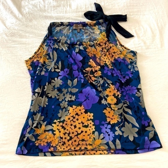 Silky FENN WRIGHT MANSON size M ties on side floral - Picture 2 of 4